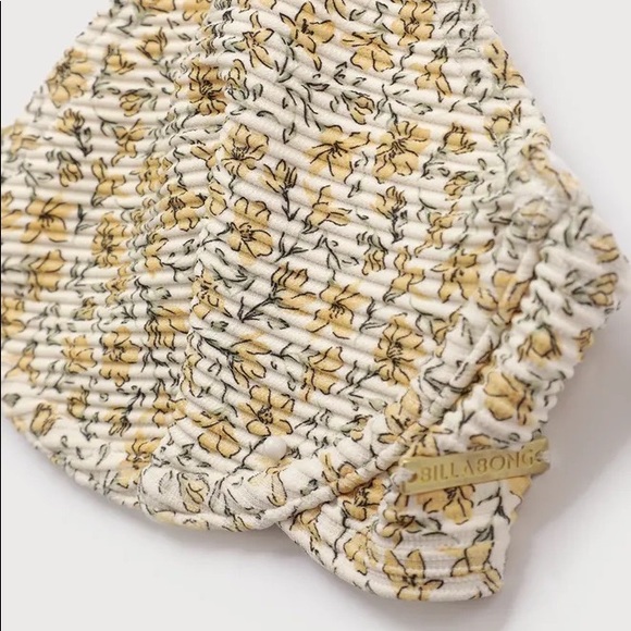 Billabong 🍍 Summer Love Ribbed Underwire Bikini Top |Aruba High Rise Bottom - Picture 9 of 15